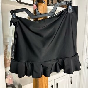 ❤️5/$25 🔆NWT Multi Way Wear Black Ruffle Mini Skirt